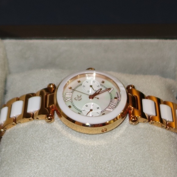 GC Guess Collection Ladychic Rose Gold Ceramics - Picture 6 of 10